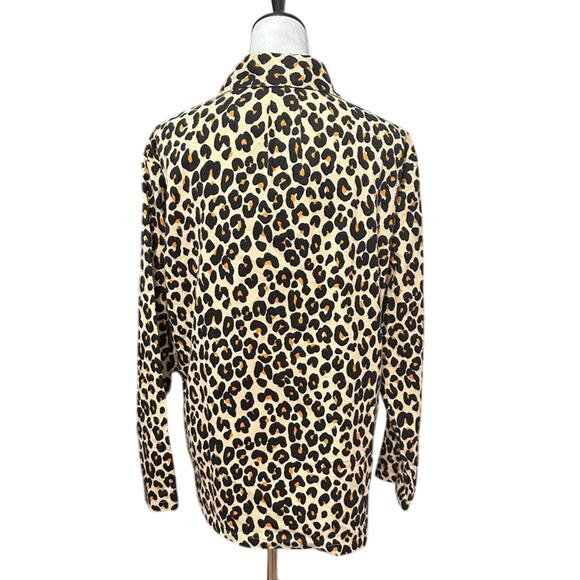 Nordstrom Womens Button Up Shirt Beige Leopard Animal Print Fleece L NWOT - Picture 4 of 8